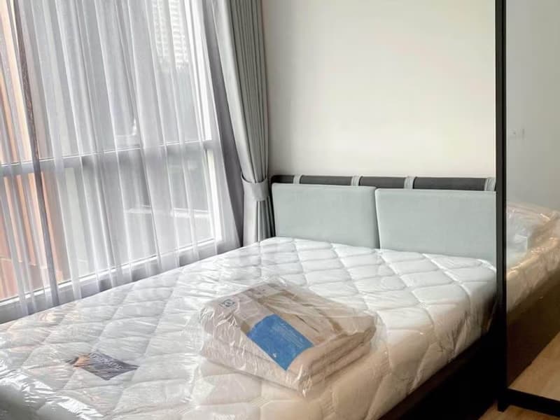 1 Bed Condo for Rent  Near Huai Khwang MRT