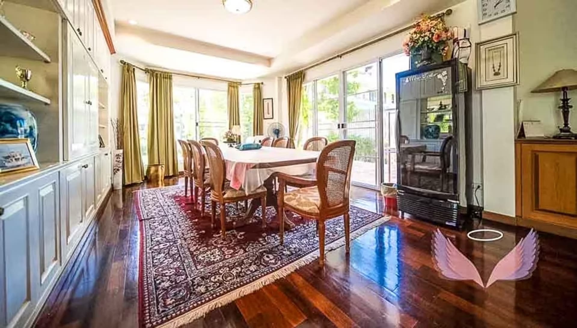5 Bedroom House - Image 52