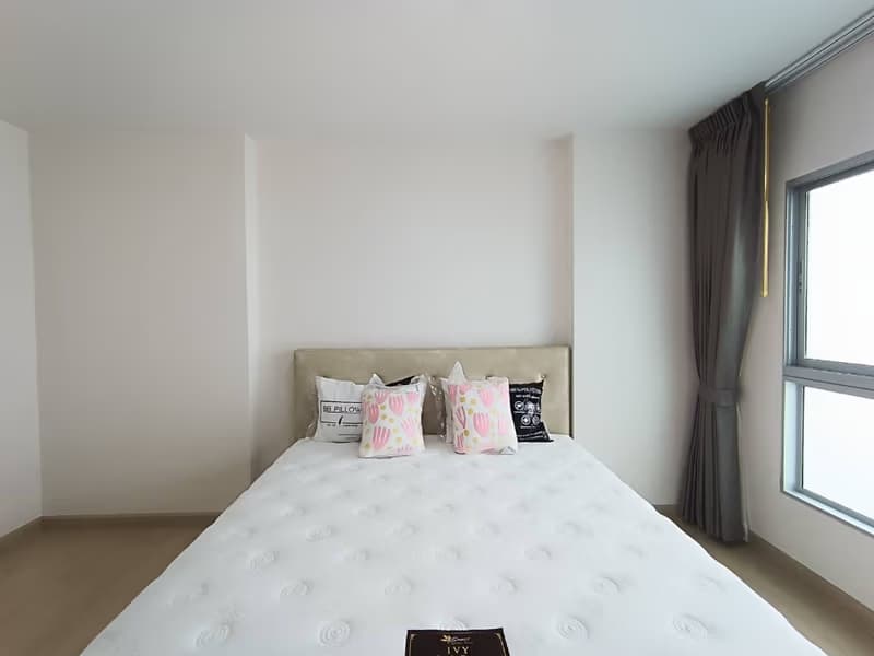 1 Bed Condo for Rent in Huai Khwang