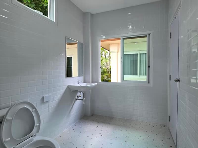 5 Bed House for Rent in Mueang Chiang Mai