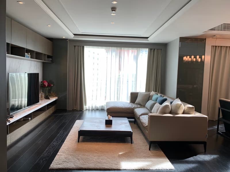 3 Bed Condo for Rent in Khlong Toei