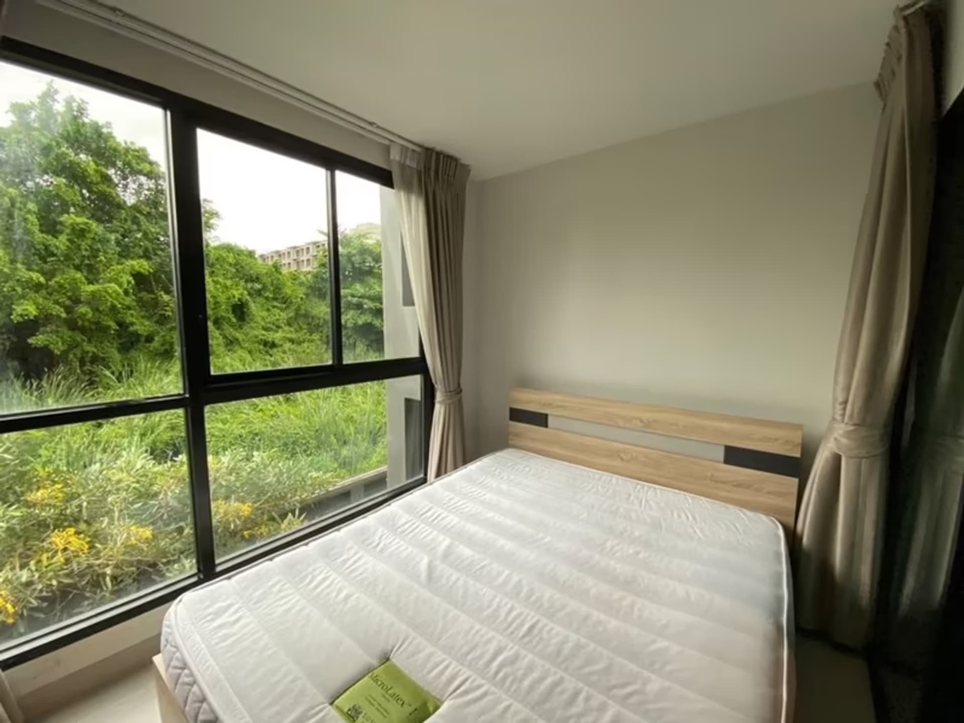 1 Bedroom Condo - Image 4