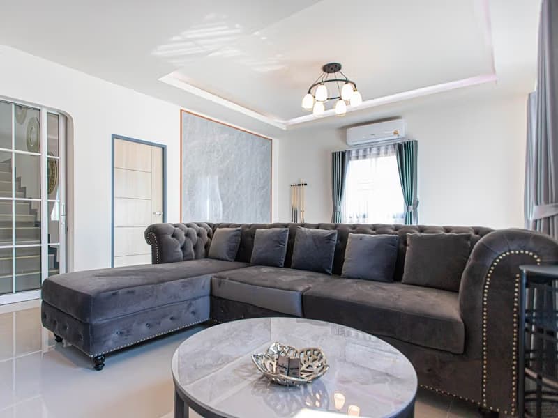 4 Bed House for Rent and Sale in San Sai District