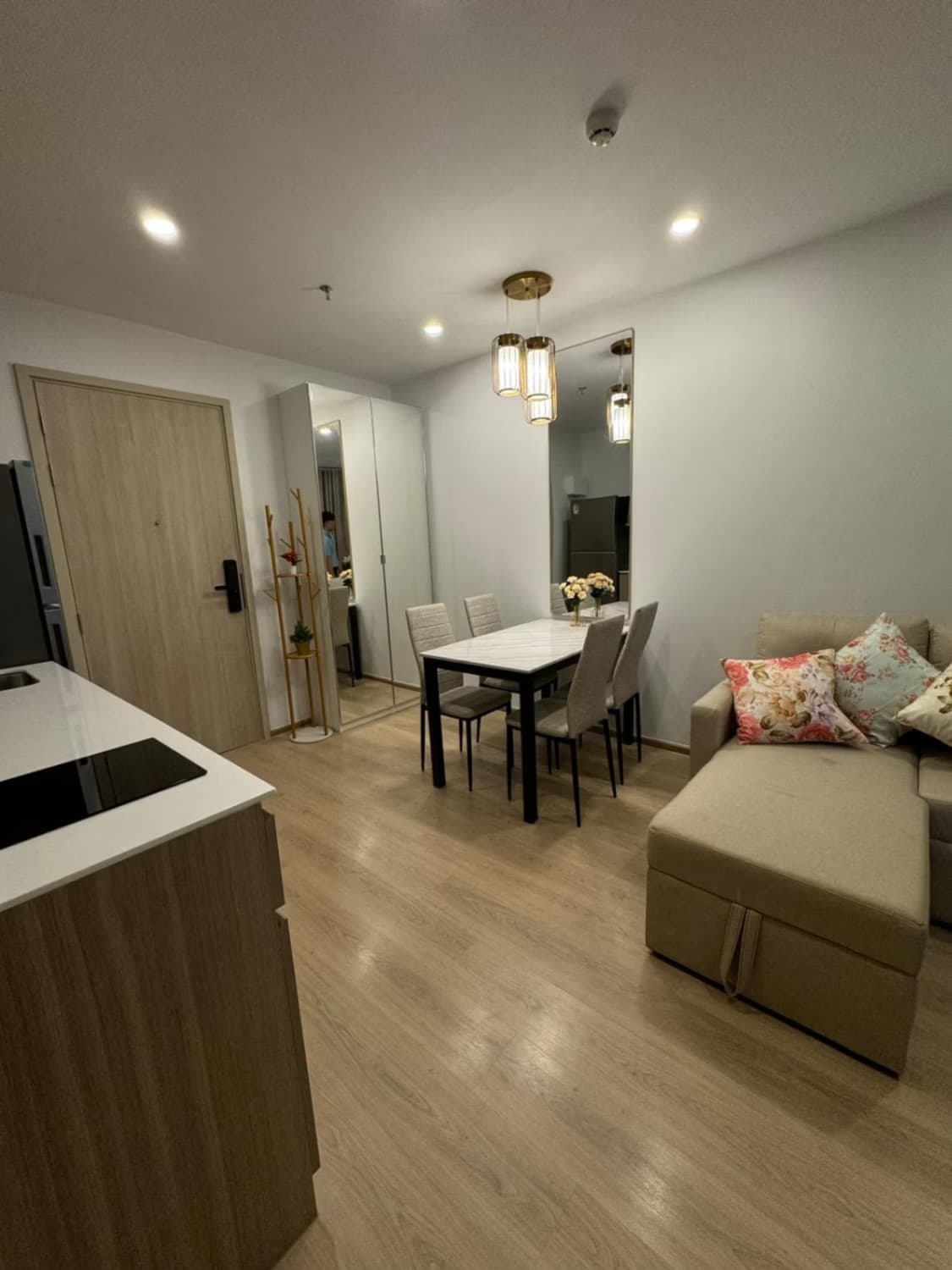 2 Bed Condo for Rent in Khlong Toei - Image 3