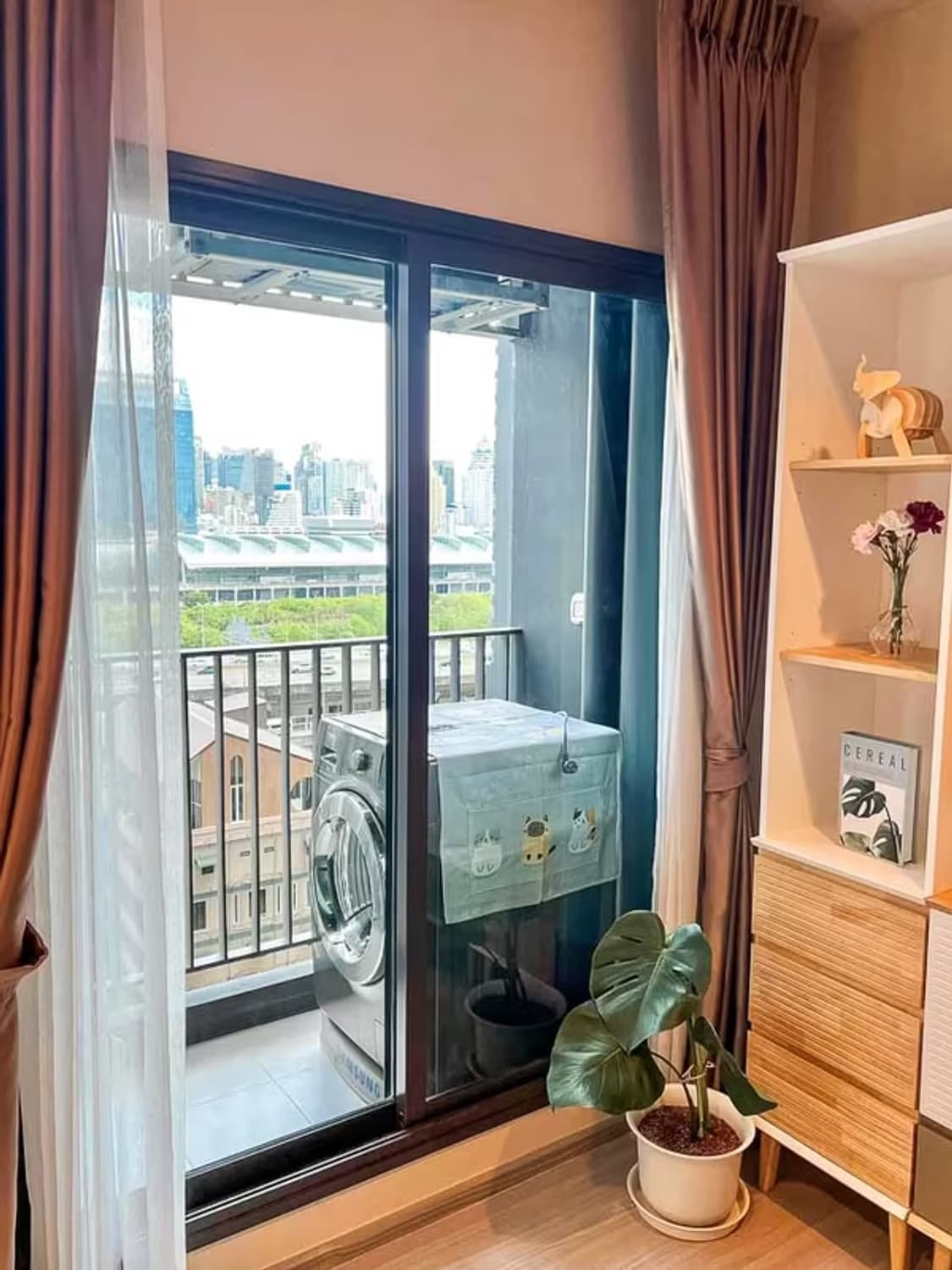 Condo for Sale at Life Asoke Rama 9 - Image 4