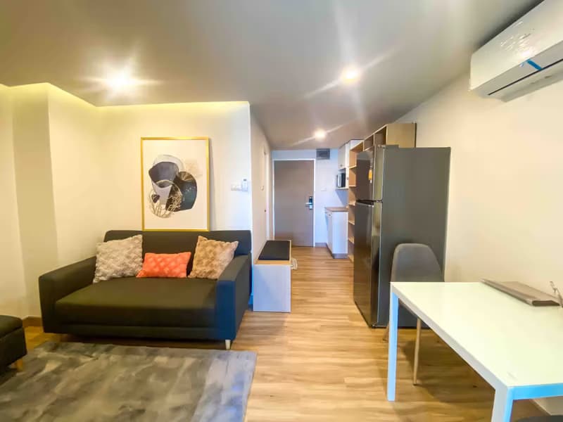 1 Bedroom Condo