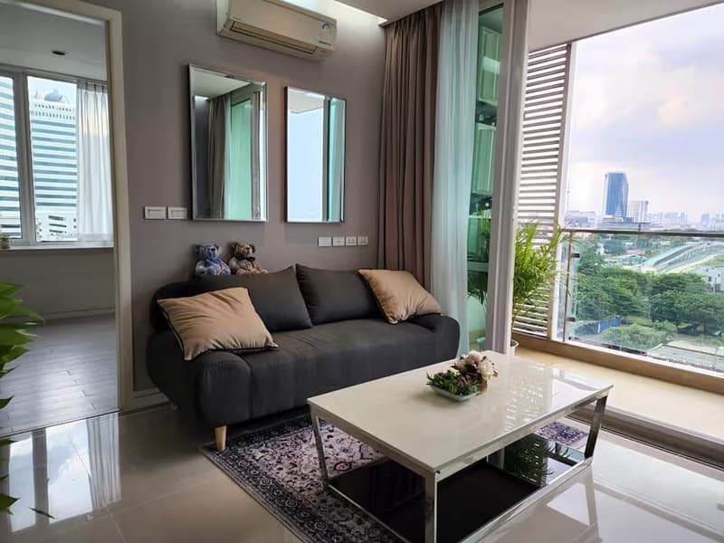 2 Bed Condo for Rent and Sale in Huai Khwang