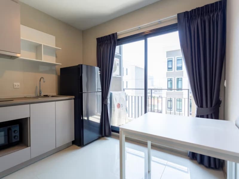 1 Bed Condo for Sale  Near Phra Ram 9 MRT