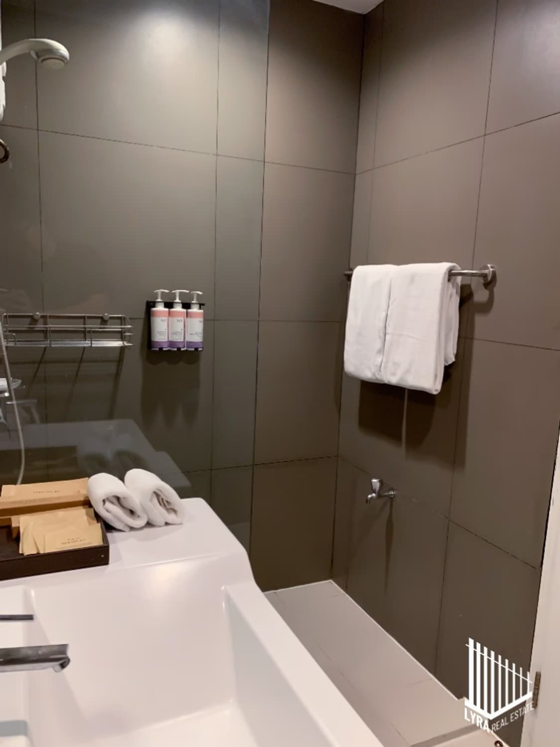 2 ห้องนอน คอนโด สำหรับ ขาย ใน Watthana - Image 12