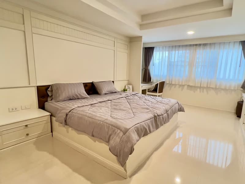 2 Bedroom Condo