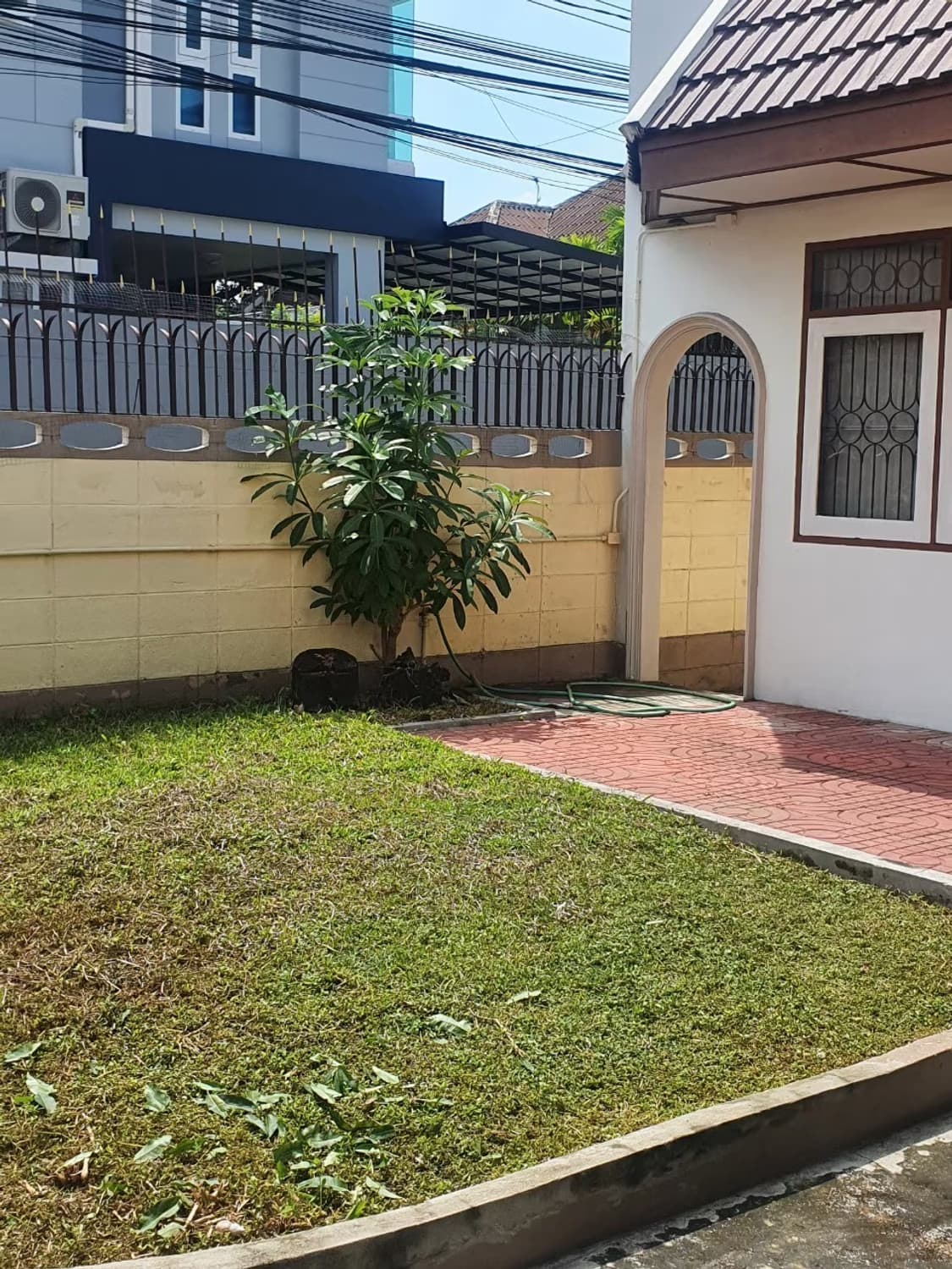 3 Bedroom House - Image 4