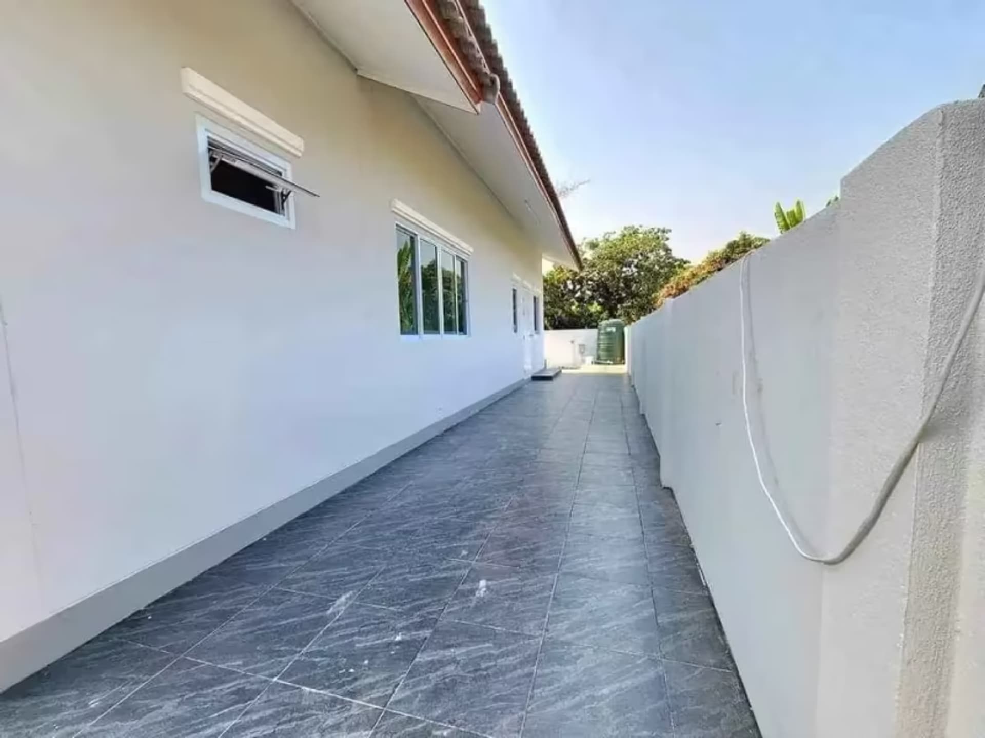 3 Bedroom House - Image 9