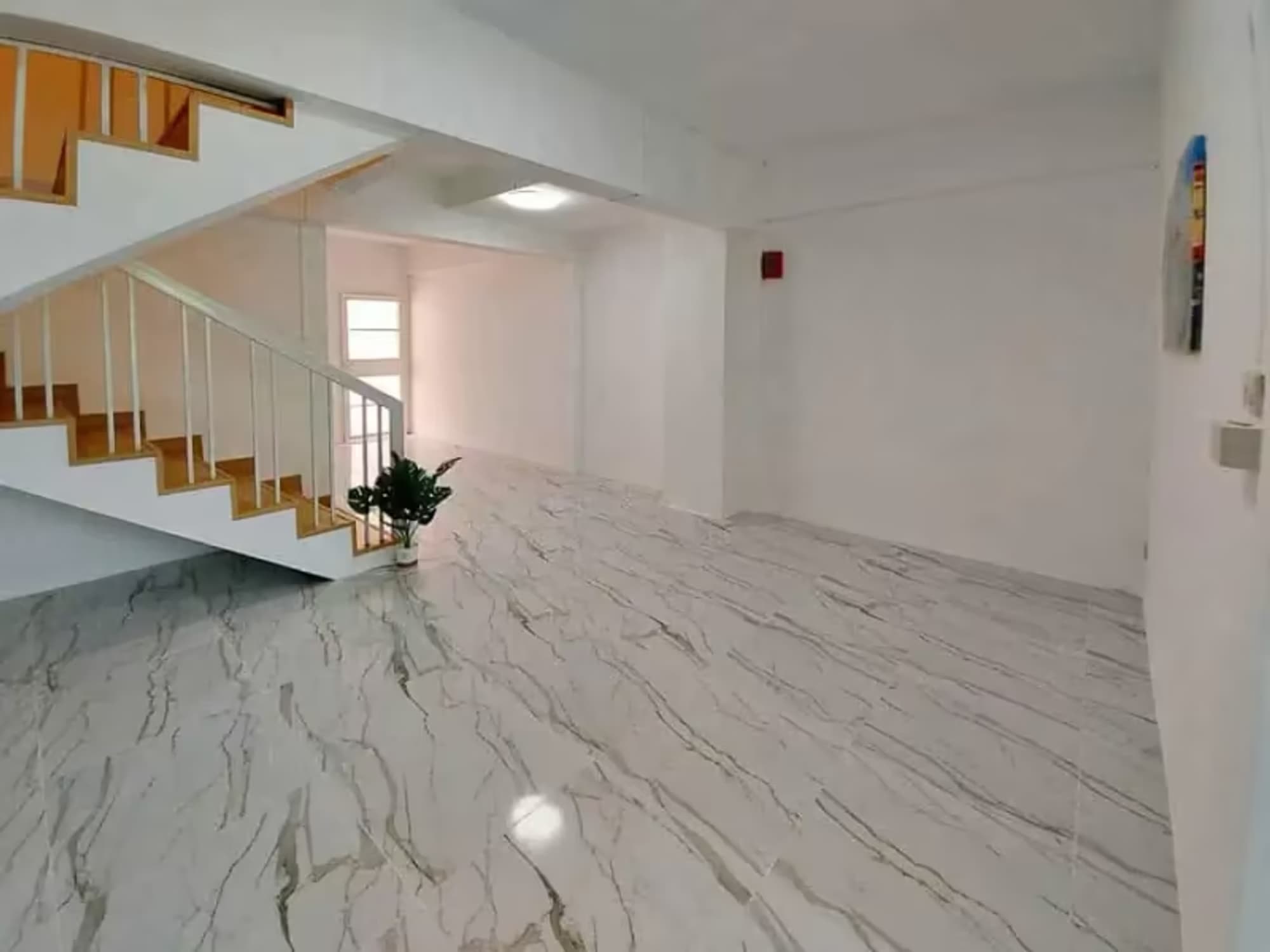 2 Bedroom House - Image 12