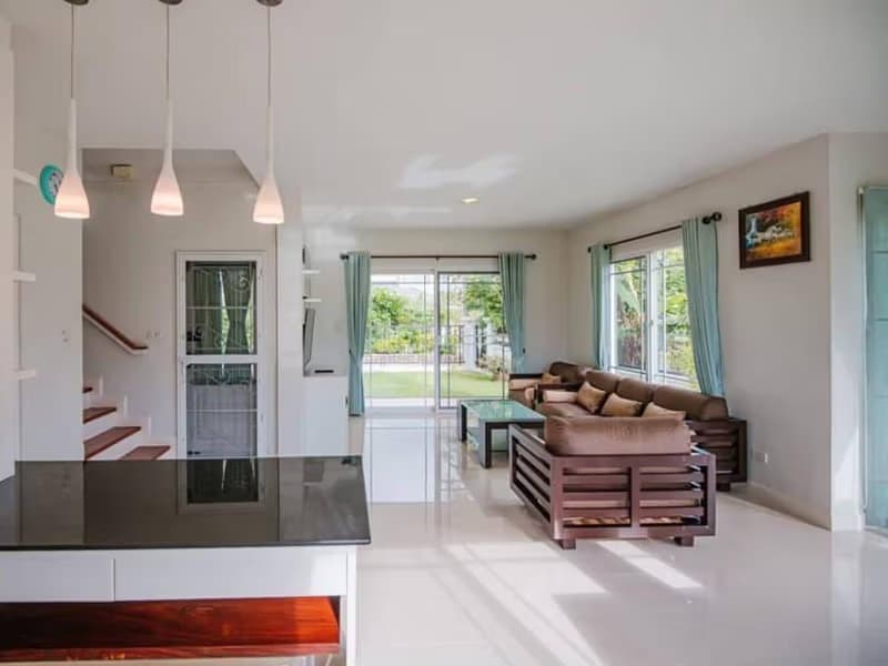 Pool villa house for rent in a frame