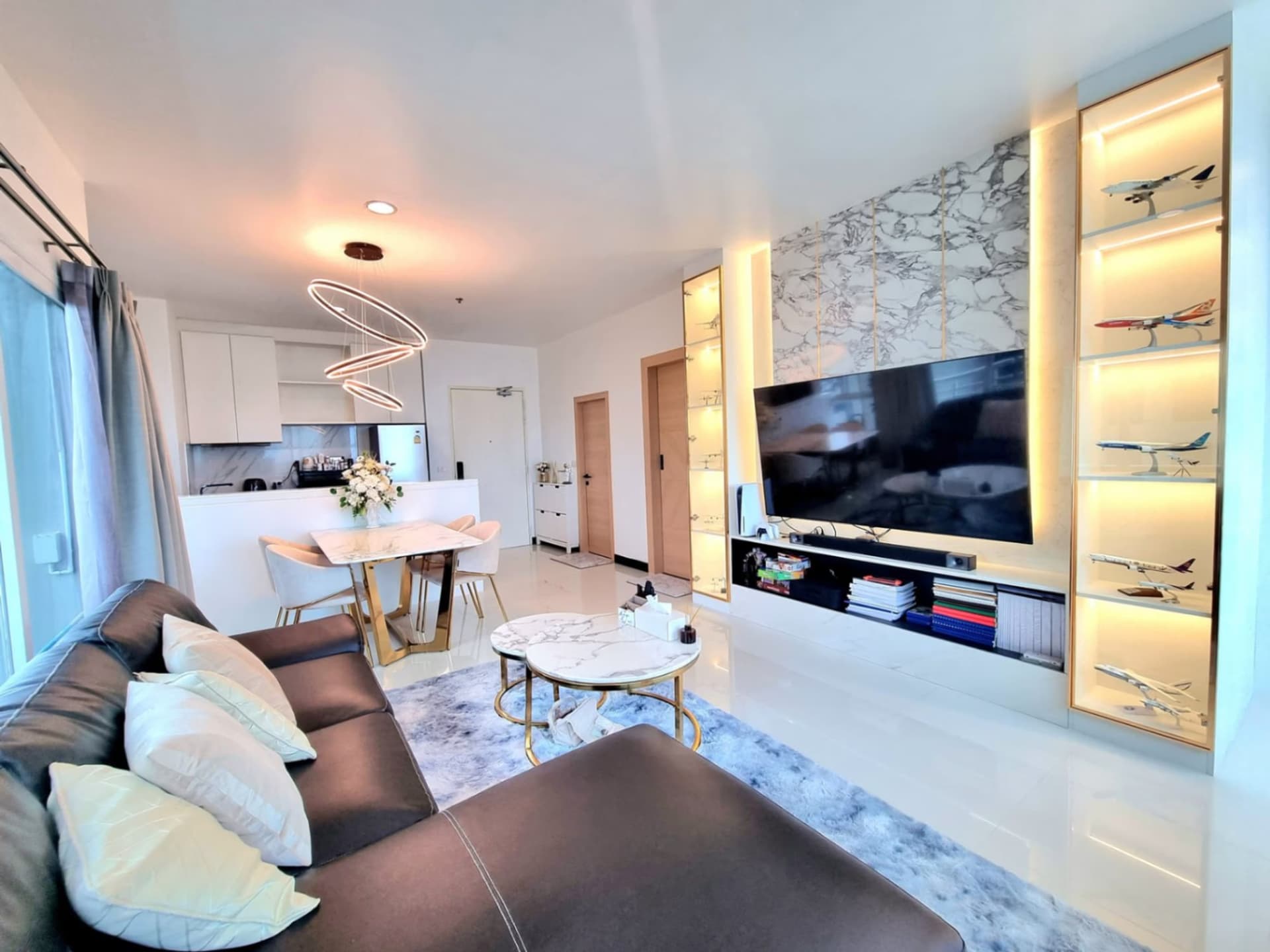 1 Bed Condo for Sale  Near Si Kritha MRT - Image 2