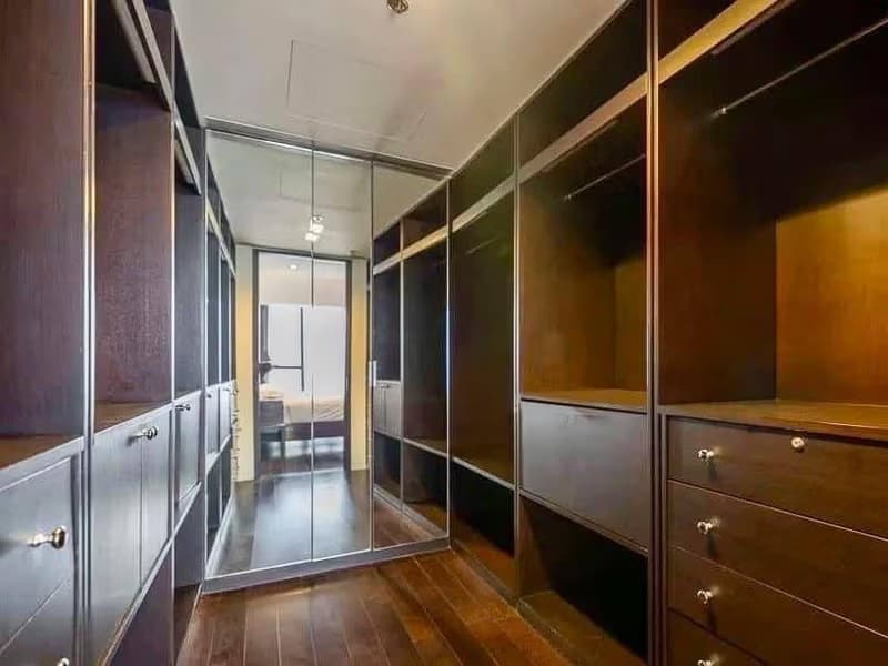 4 Bed Condo for Rent in Sathon