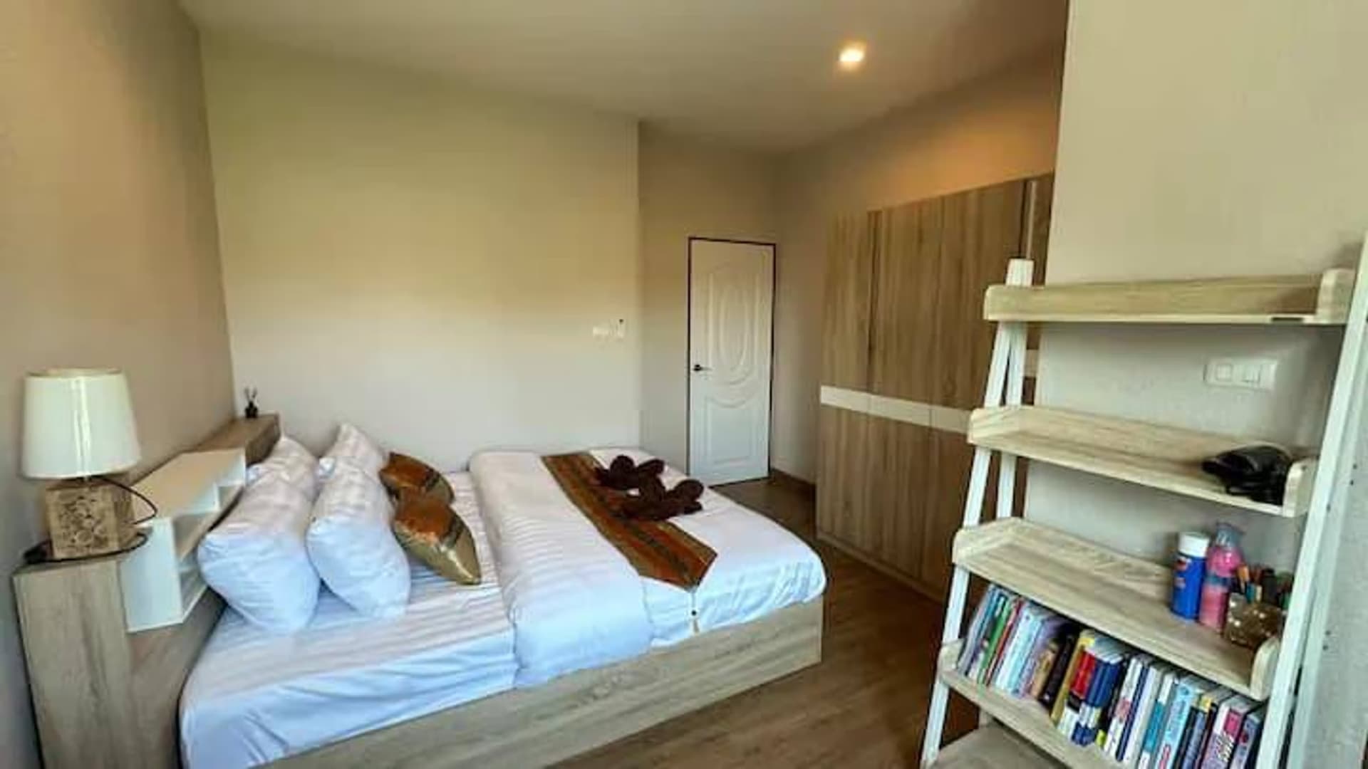 4 Bed House for Rent and Sale in Mueang Chiang Mai - Image 14