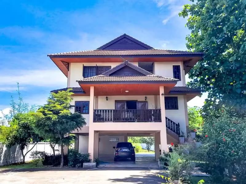 4 Bedroom House