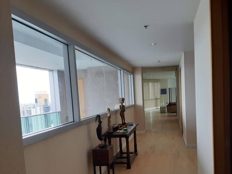 3 Bed Condo for Rent in Khlong Toei