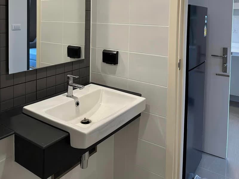 Condo for Sale at Escent Park Ville