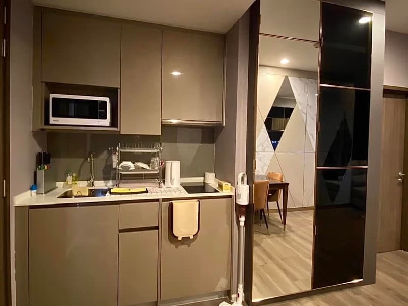 1 Bed Condo for Rent and Sale  Near Punnawithi BTS