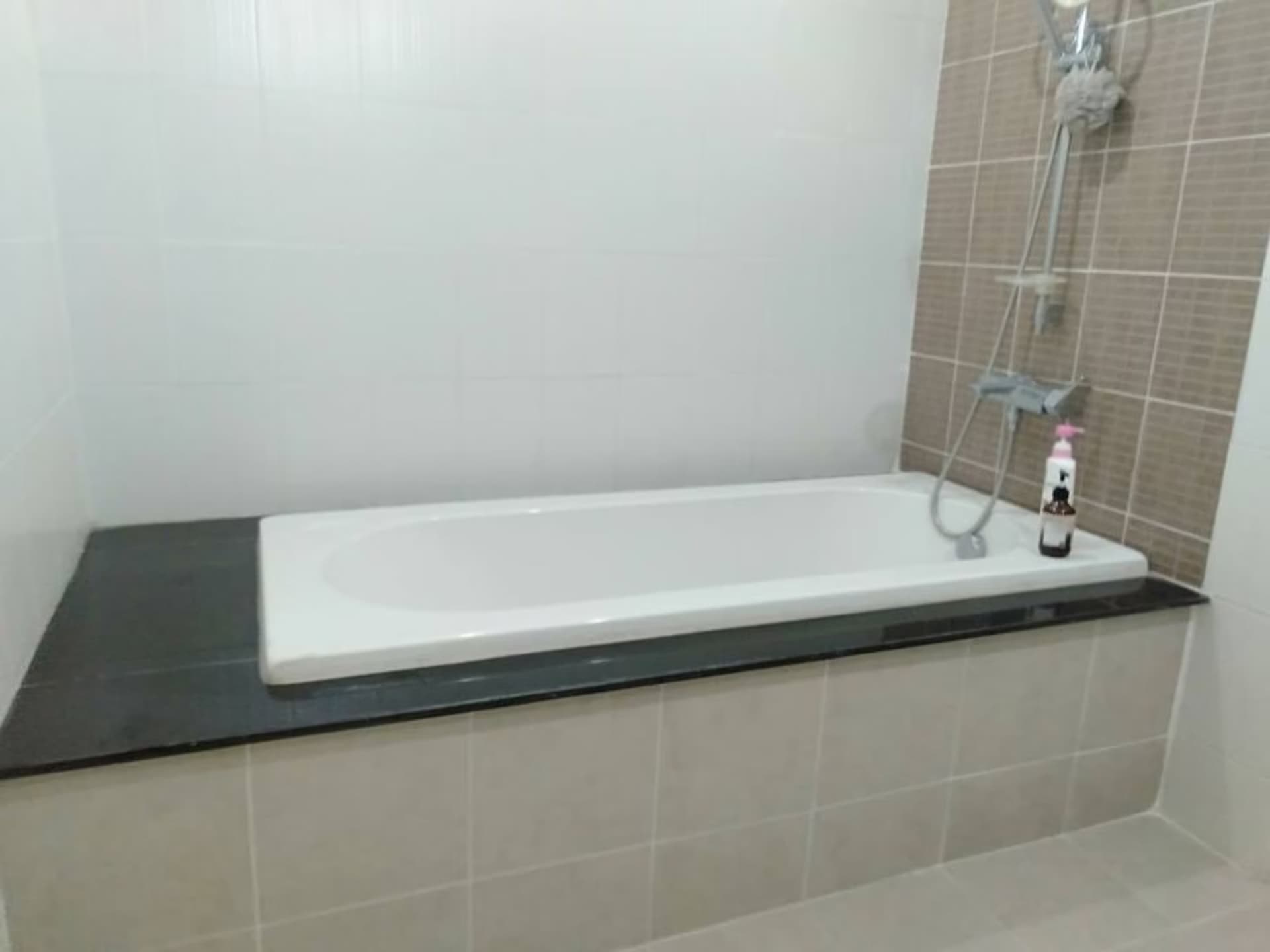 3 Bed House for Rent in San Sai - Image 7