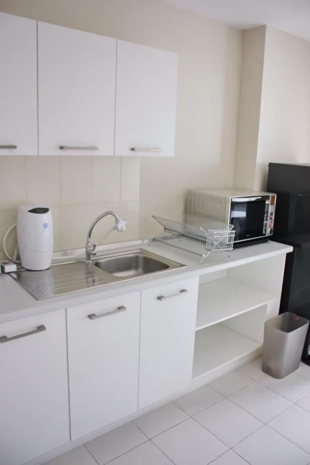 1 Bed Condo for Sale in Bang Rak - Image 2