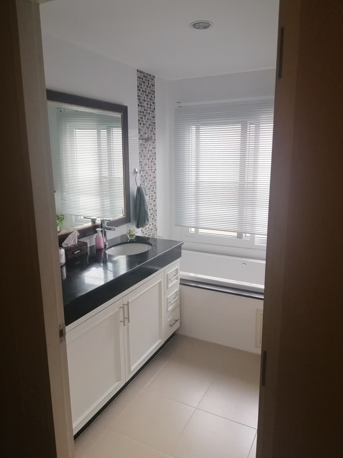 3 Bed House for Rent and Sale in San Kamphaeng - Image 10