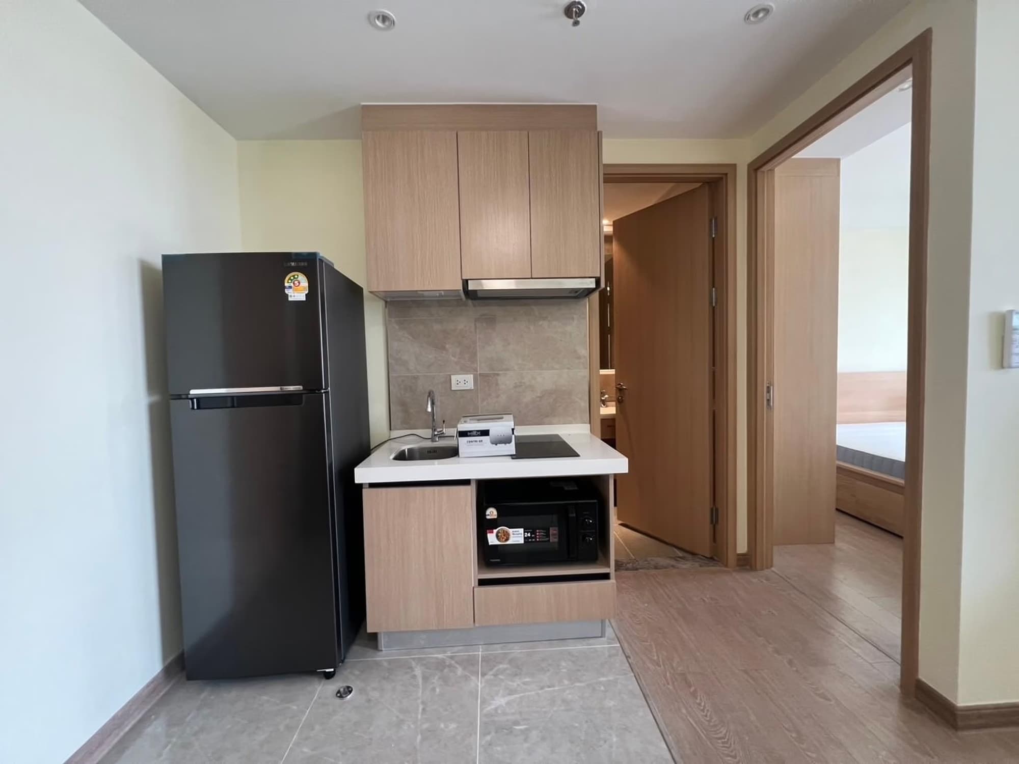 1 Bed Condo for Rent in Sathon - Image 9