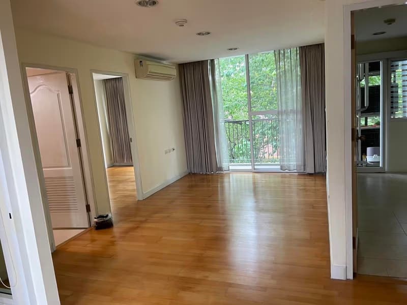 Condo for Sale at The Fine At River