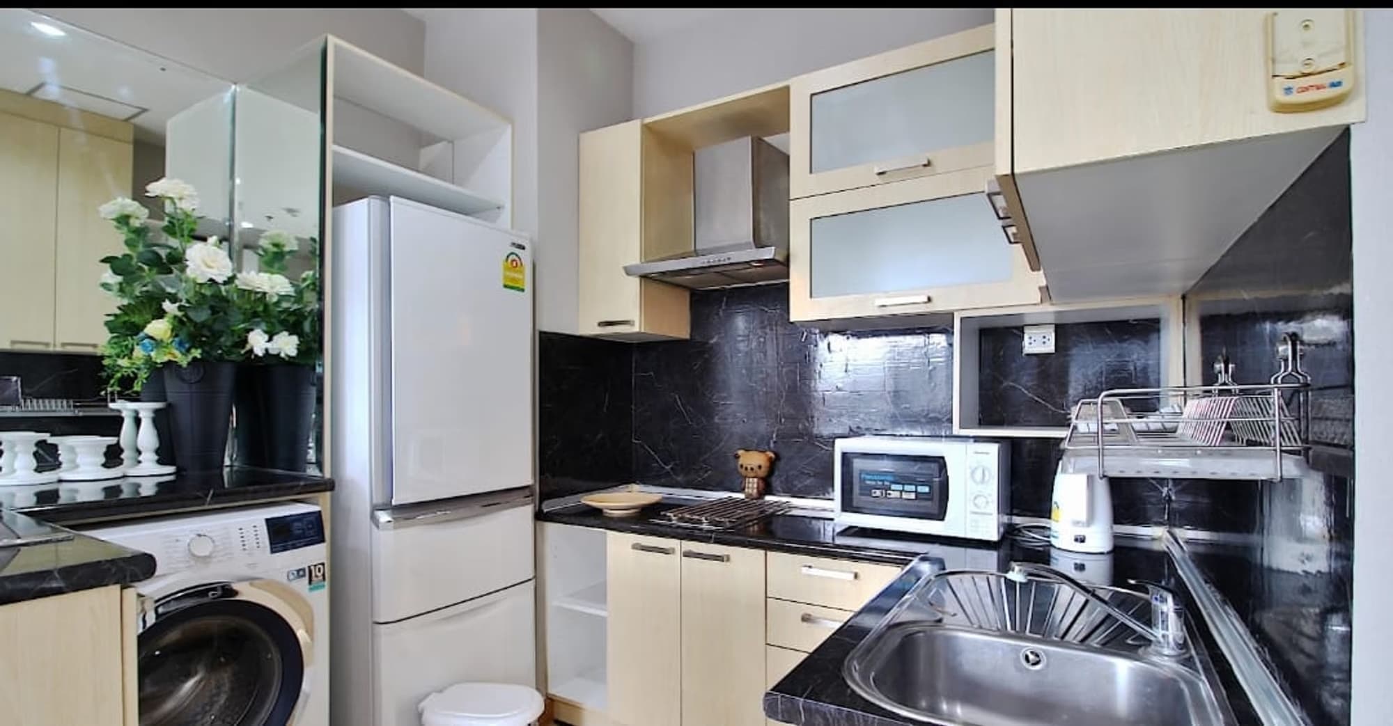 2 Bed Condo for Rent and Sale  Near Asok BTS - Image 3