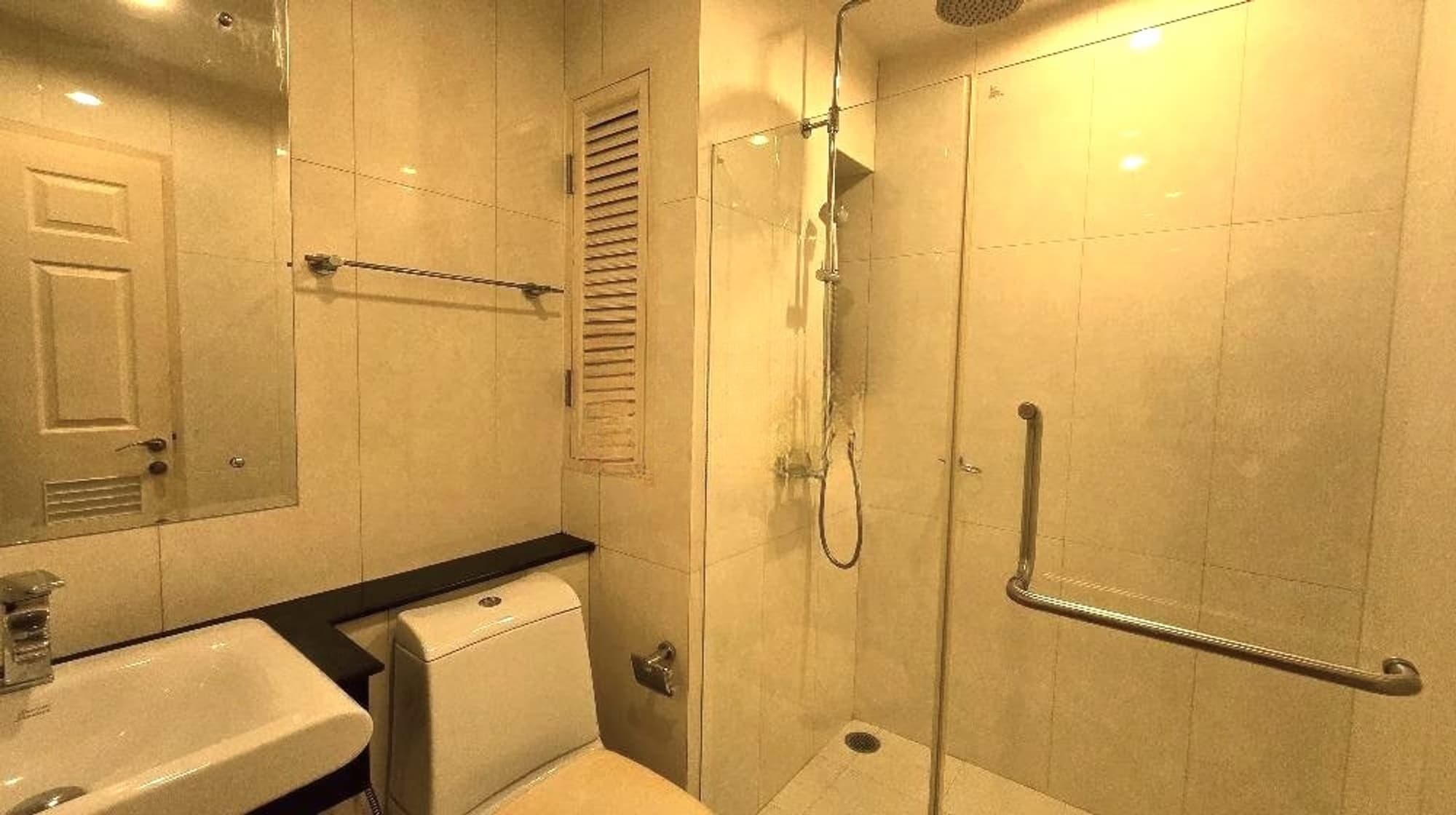 2 ห้องนอน คอนโด สำหรับ ขาย ใน บางรัก - Image 7