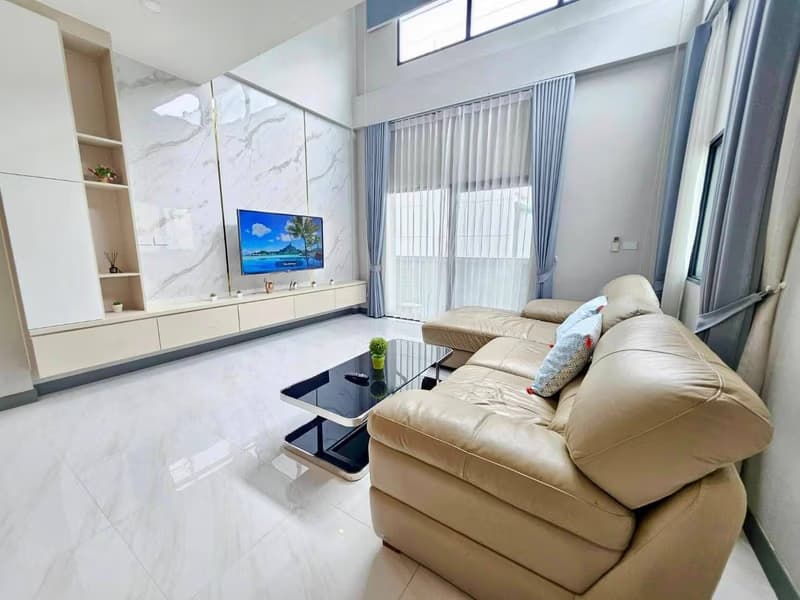 4 Bed House for Rent in Prawet