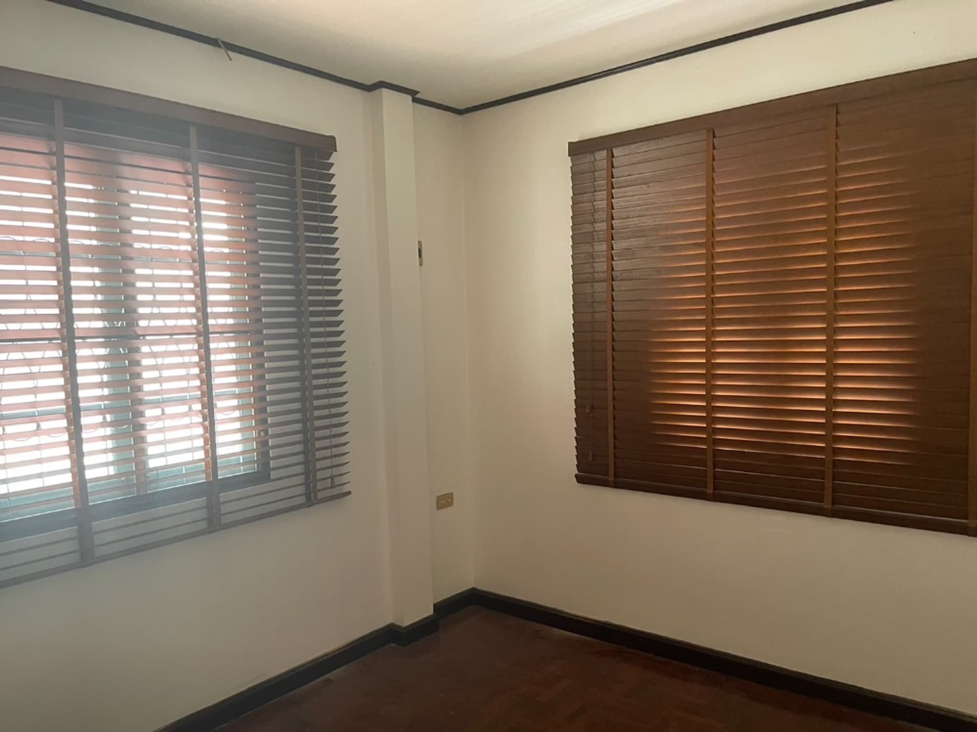 4 Bed House for Rent in Mueang Samut Prakan - Image 8