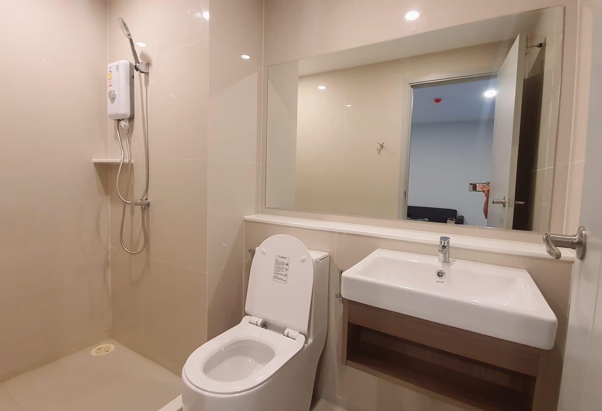 1 Bedroom Condo - Image 7
