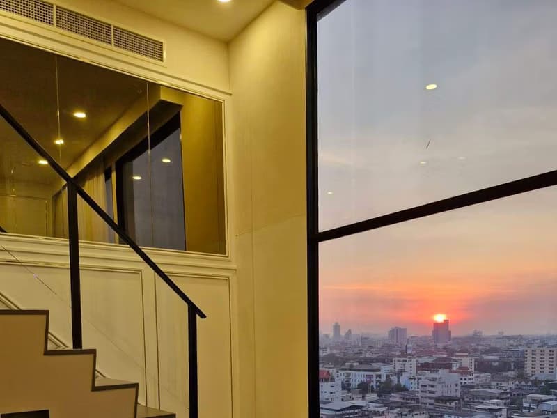 2 Bed Condo for Sale in Ratchathewi