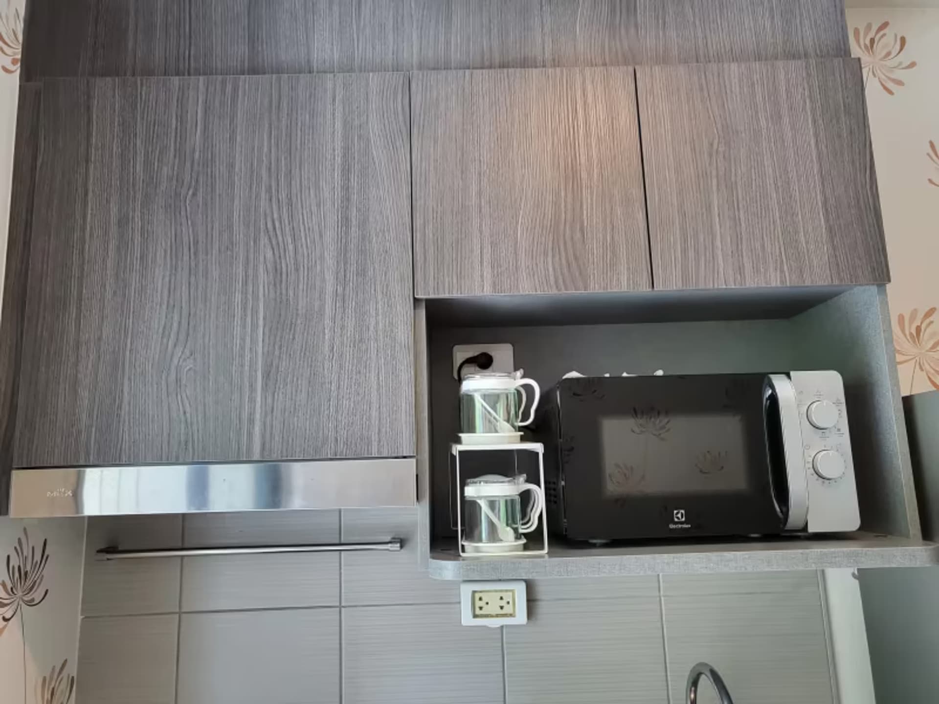 1 Bedroom Condo - Image 7