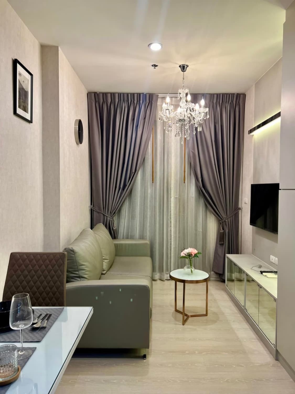 1 Bedroom Condo - Image 1