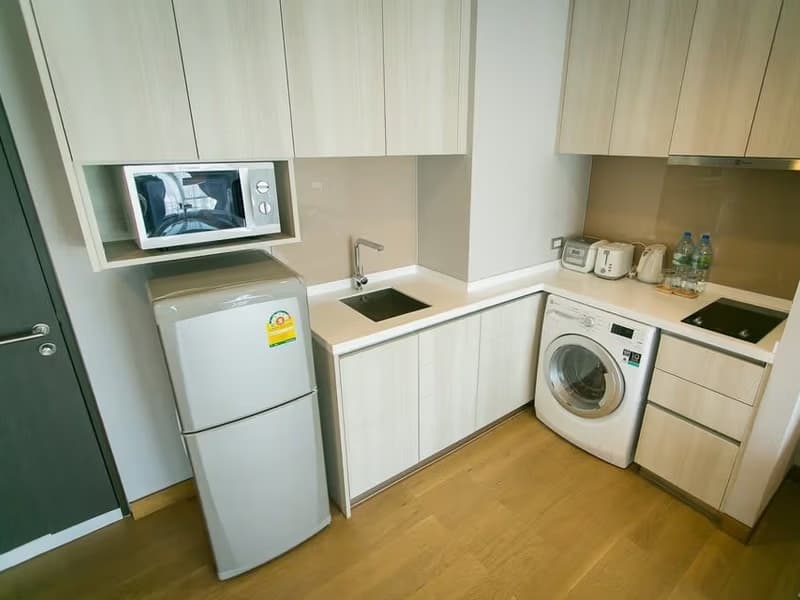 1 Bedroom Condo