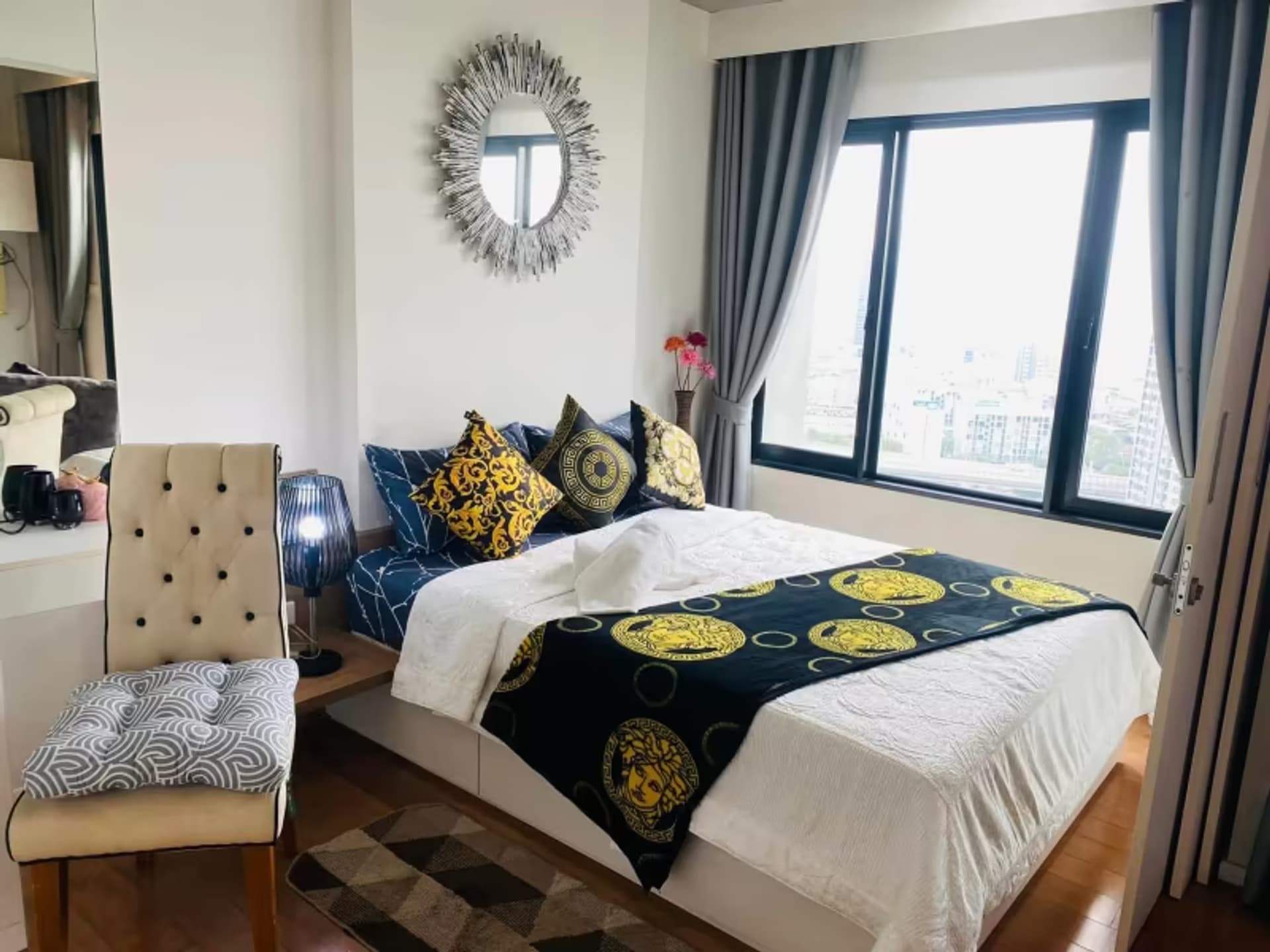 Condo for Rented at Blocs 77 - Image 5