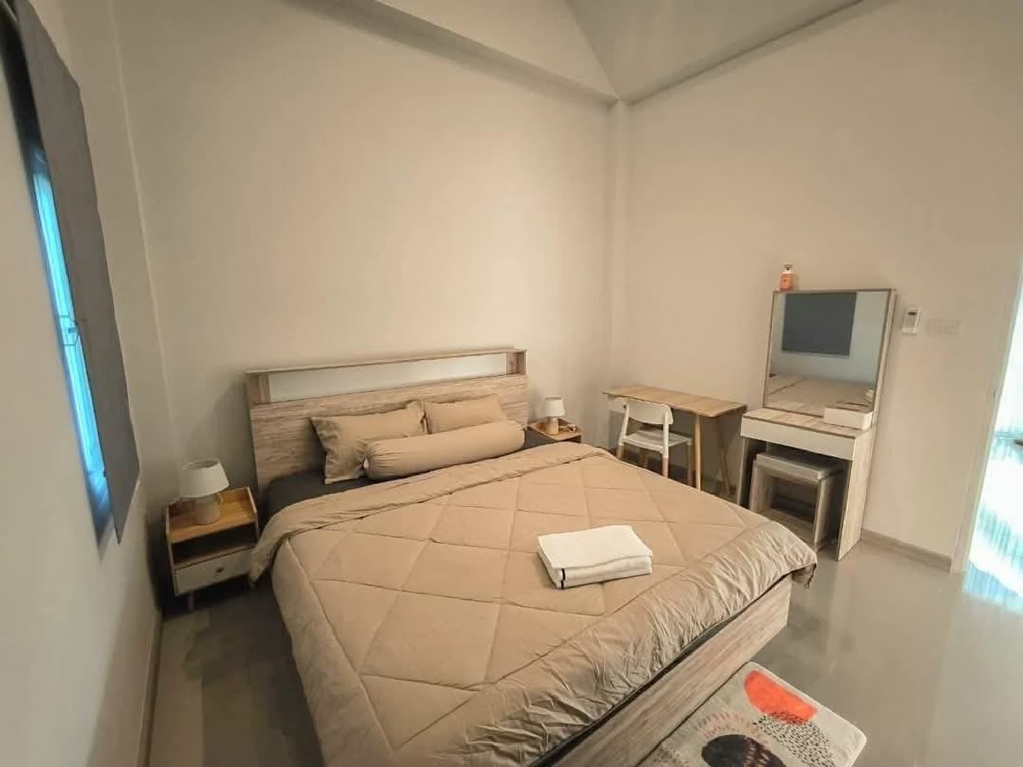 3 Bed House for Rent in Hang Dong - Image 9