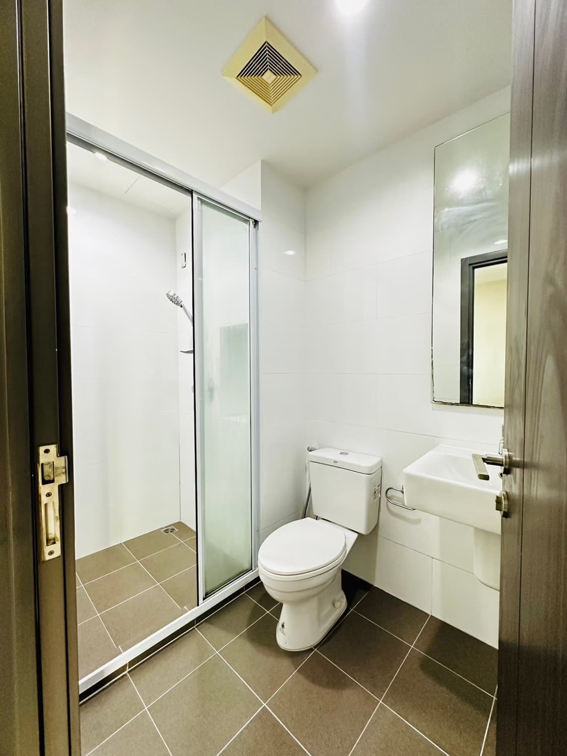1 Bed Condo for Sale in Watthana - Image 6