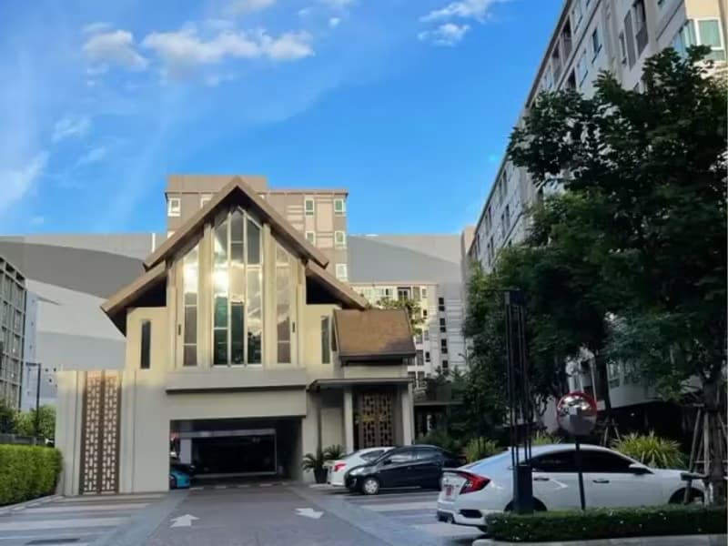 1 Bedroom Condo
