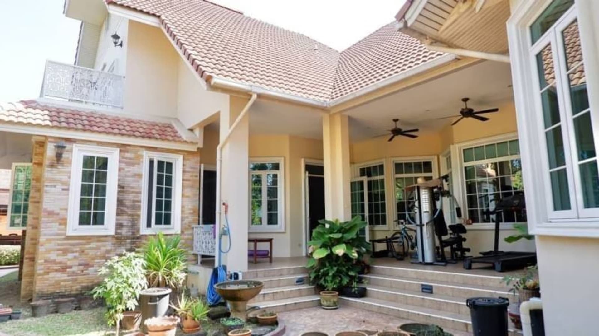 6 ห้องนอน บ้าน สำหรับ ขาย ใน Saraphi District - Image 18