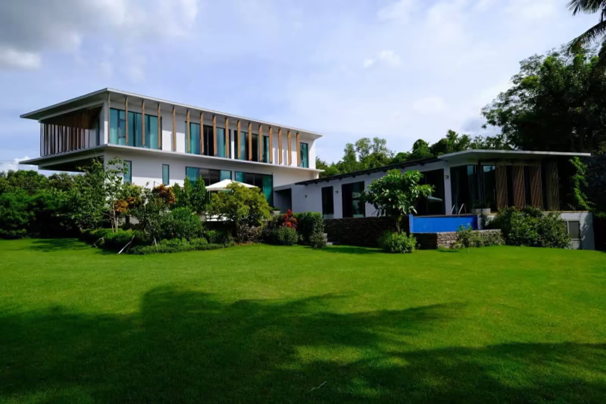 4 Bedroom House - Image 5