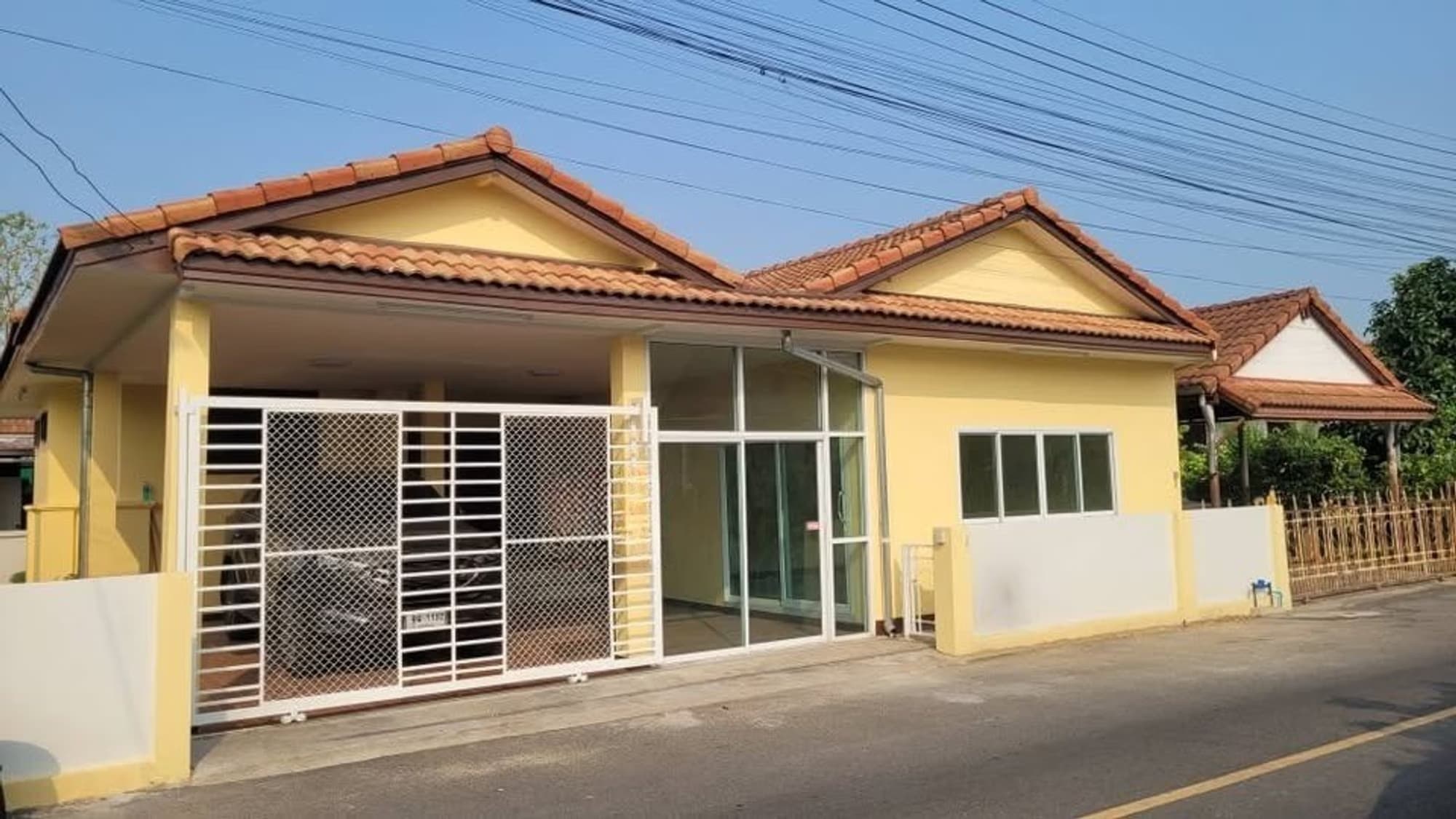 3 Bed House for Rent and Sale in San Sai District - Image 1