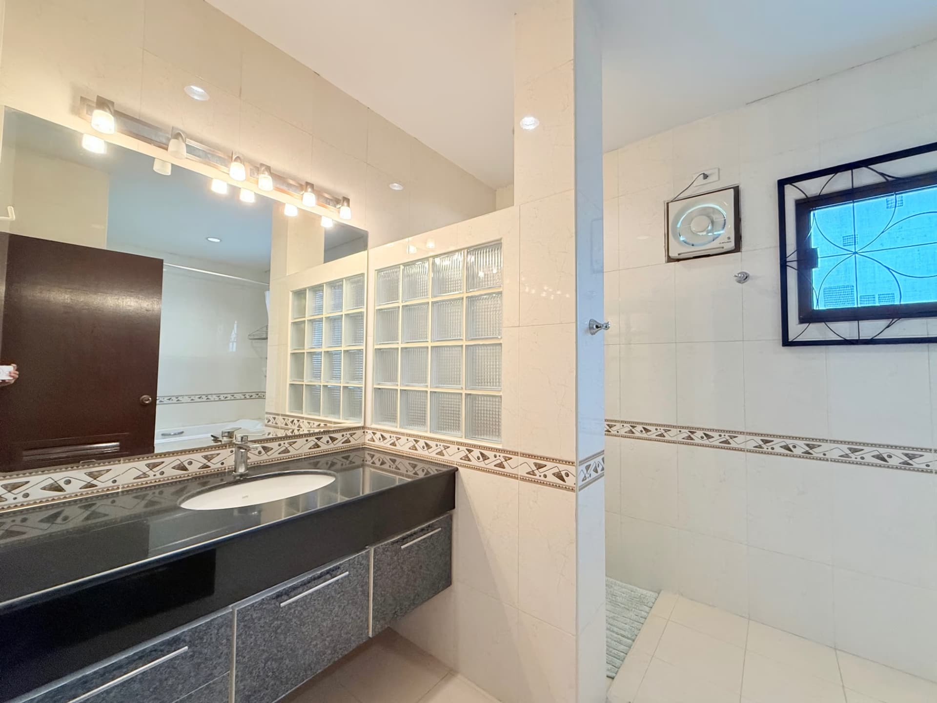 3 Bed House for Sale in Hang Dong - Image 18
