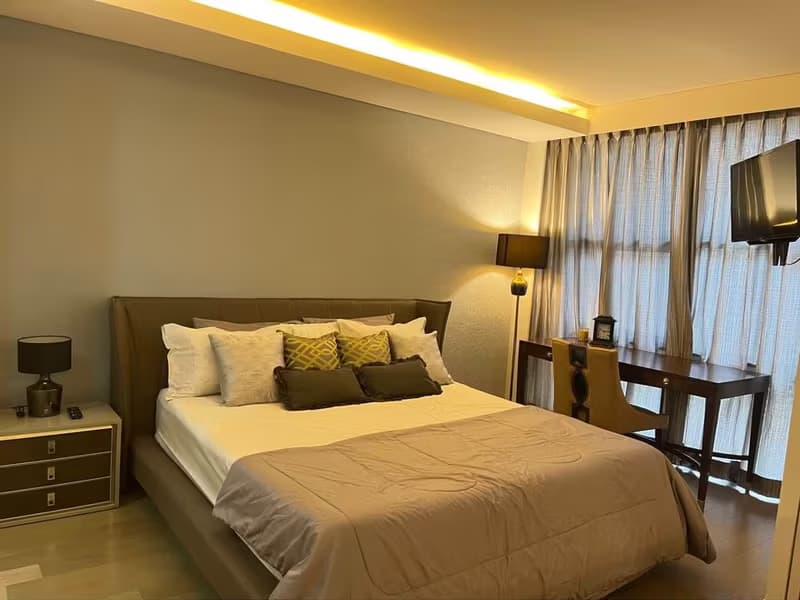 1 Bedroom Condo