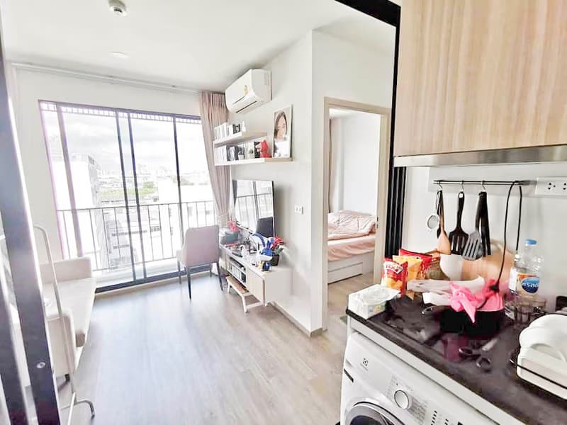 1 Bedroom Condo