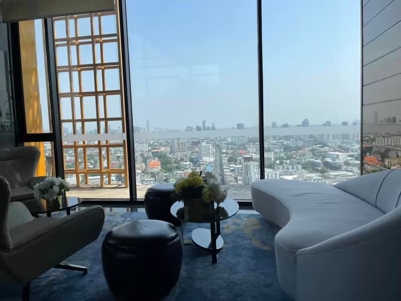 1 Bedroom Condo